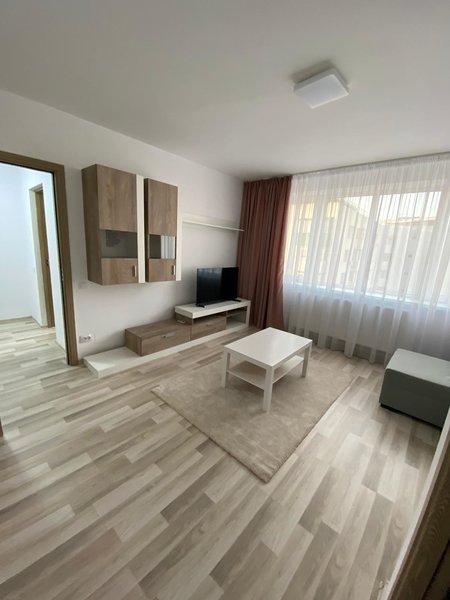 1 Mai, Piata Chibrit,