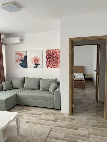 1 Mai, Piata Chibrit,